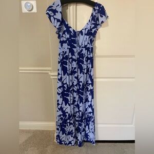 Floral blue flutter sleeve maxi dress